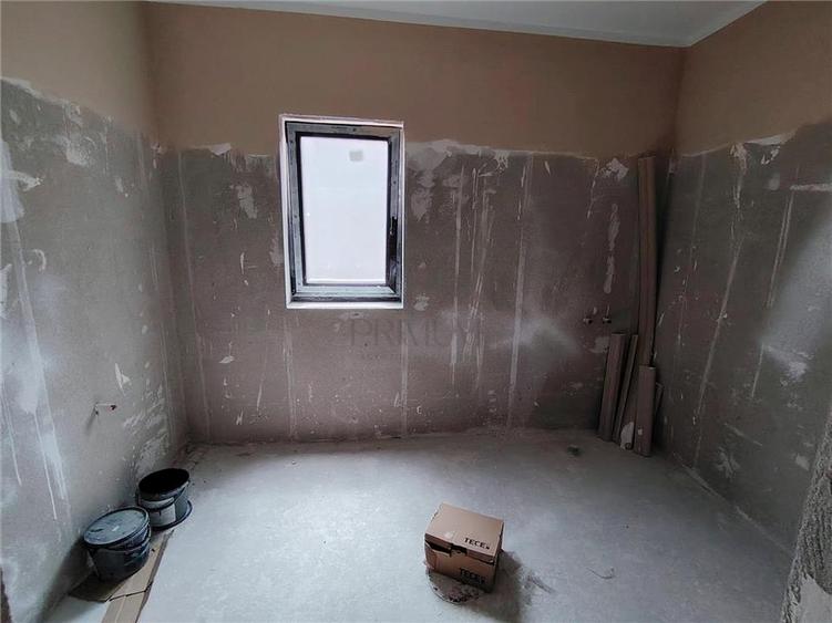 Duplex cu 5 camere cu Canalizare în Moșnița Nouă