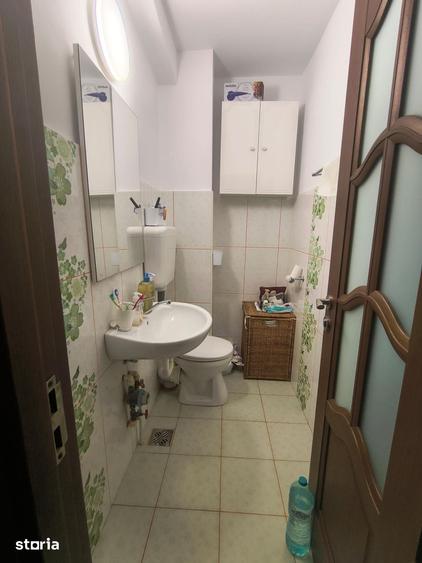 Apartament cu 4 camere semidecomandat în Tomis Nord