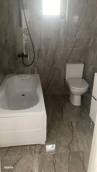 Casă cu 4 camere cu Teren 340 Mp în Malu Mare