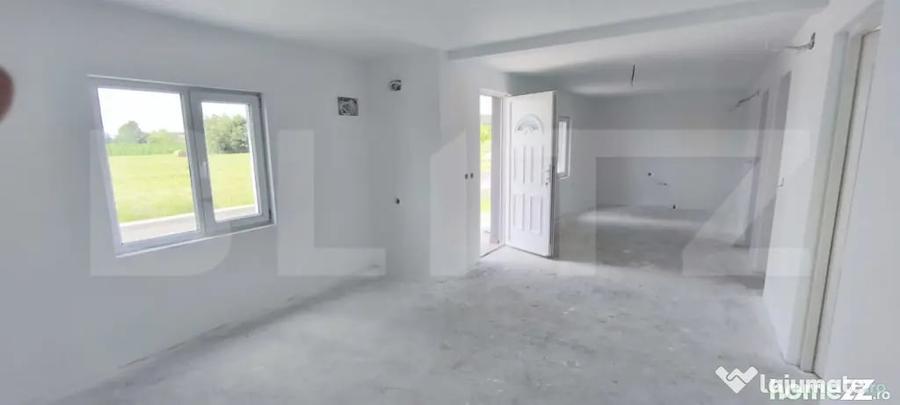 Casă cu 3 camere cu Teren 354 Mp în Suseni