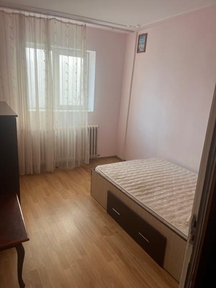 Garsonieră decomandată în Dacia