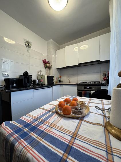 Apartament cu 3 camere decomandat, mobilat în Dâmbul Rotund