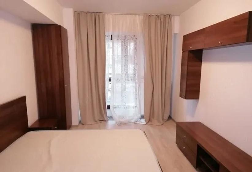 Apartament cu 3 camere decomandat în Calea Călărașilor