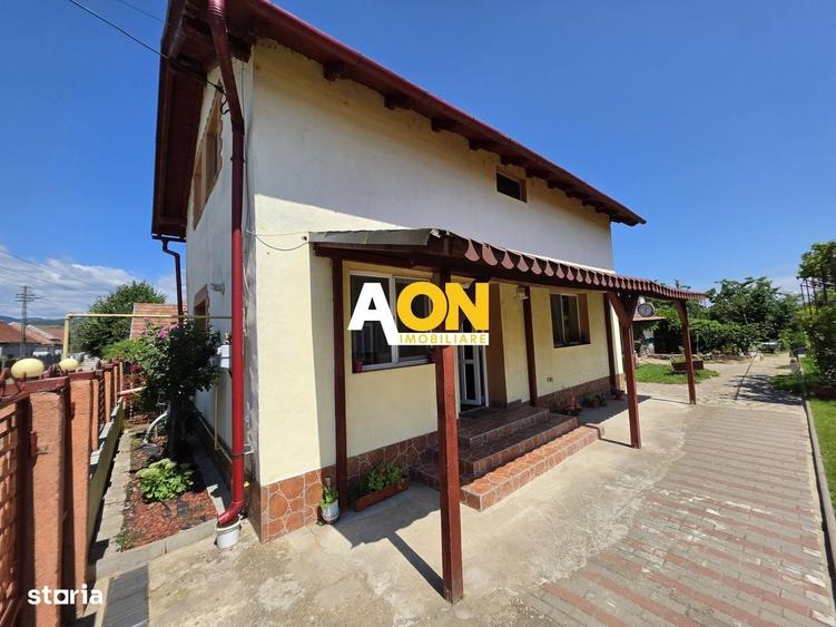 Casă cu 4 camere în Vințu de Jos