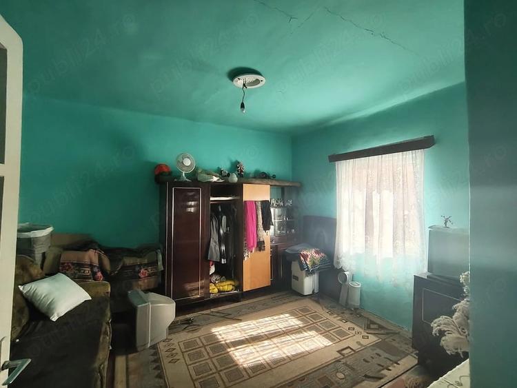 Casă cu 4 camere cu Teren 1080 Mp în Central