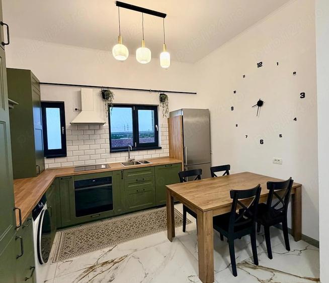 Apartament cu 3 camere decomandat în 6 Vânători