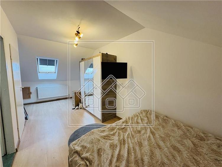 Apartament cu 3 camere decomandat în Terezian