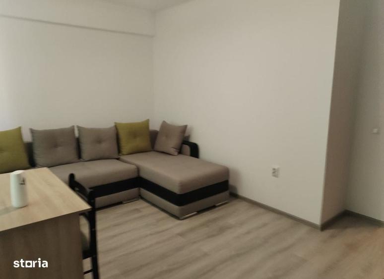 Apartament cu 2 camere decomandat în Galata