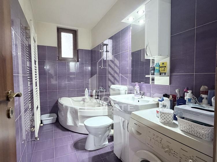 Casă individuală cu 6 camere cu Canalizare în Fratelia