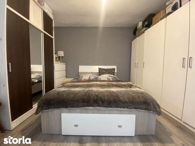 Casă cu 5 camere cu Teren 238 Mp în Central