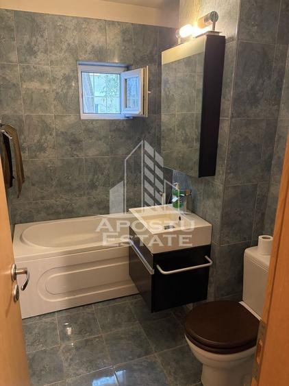 Apartament cu 3 camere decomandat, mobilat în Dâmbovița