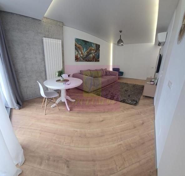 Apartament cu 2 camere decomandat în Barbu Văcărescu