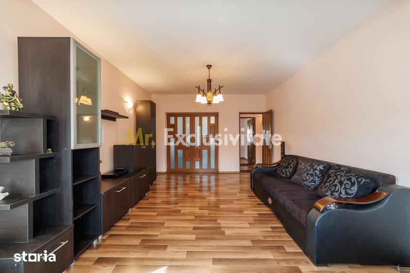 Casă cu 5 camere cu Teren 600 Mp în Priboieni