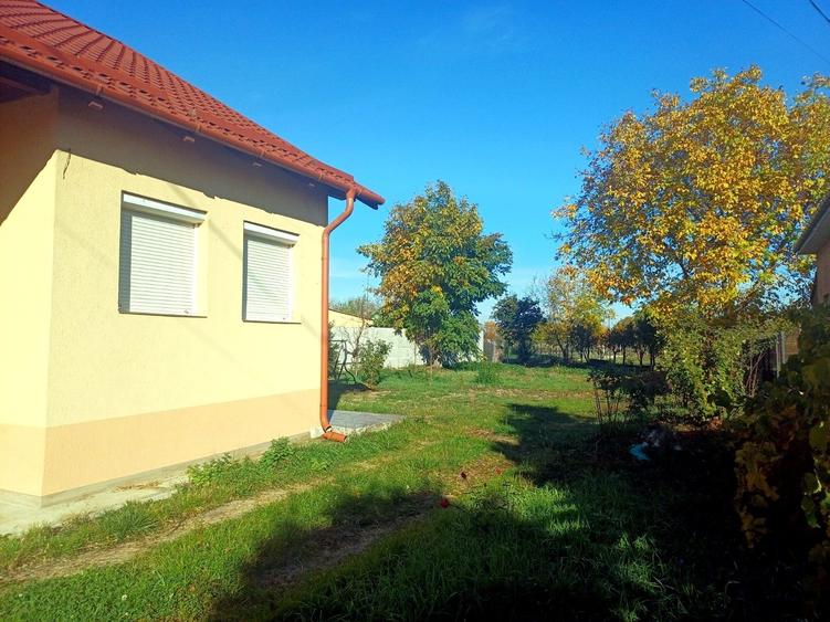 Casă cu 3 camere în Vetiș