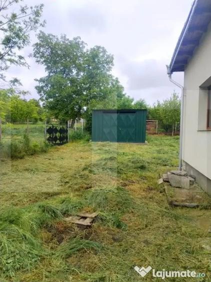 Casă cu 5 camere cu Teren 1400 Mp în Dorohoi