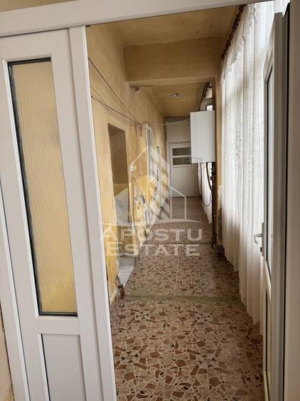 Casă individuală cu 5 camere cu Canalizare în Remetea Mare