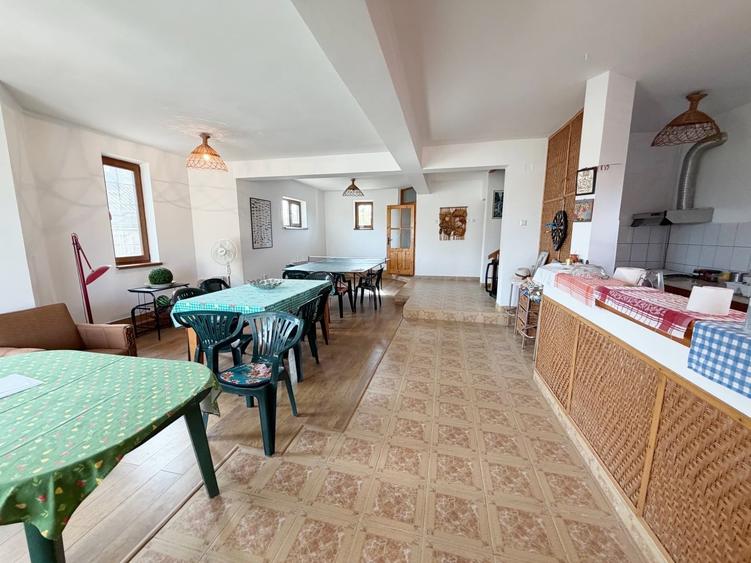 Casă cu 5 camere cu Teren 2289 Mp în Murighiol