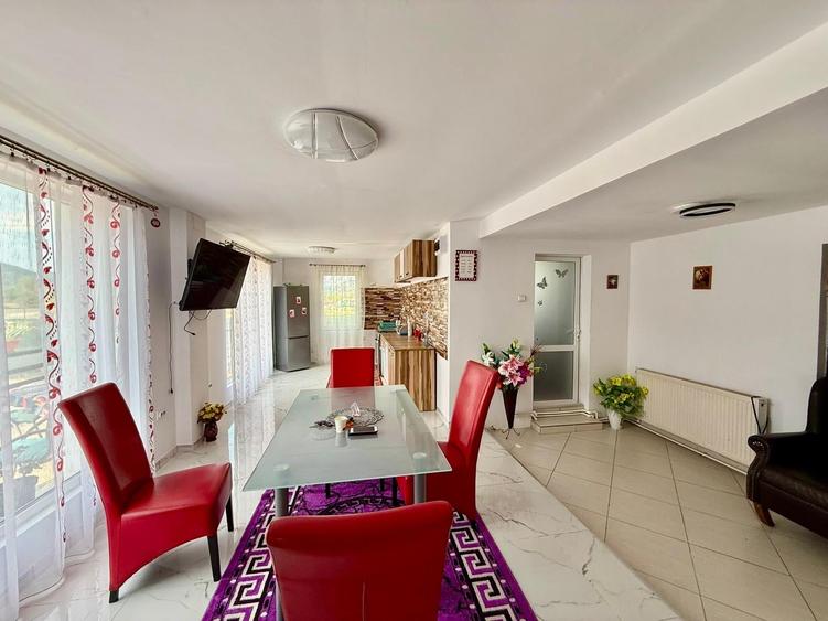 Spațiu comercial, de 420 mp, în Mintia