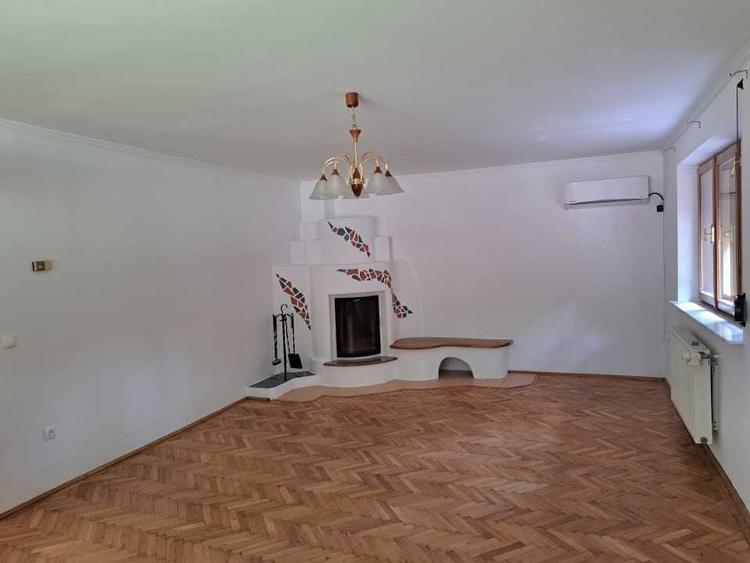 Casă cu 4 camere în Trivale