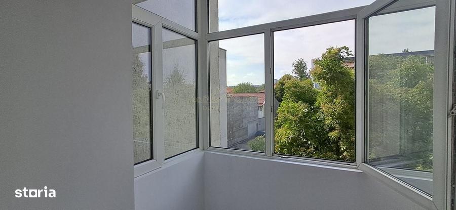 Locatie premium in inima orasului - 2