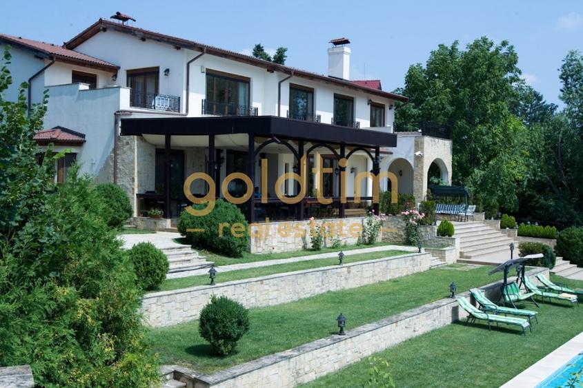 Casă individuală cu 10 camere cu Piscina în Snagov