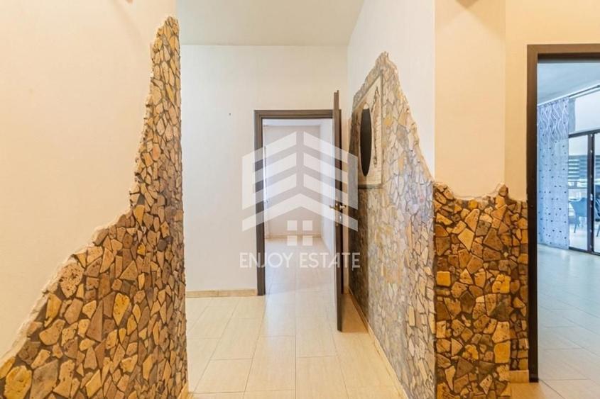 Apartament cu 4 camere decomandat, mobilat în Sânpetru