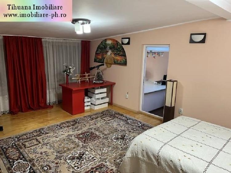 Casă individuală cu 5 camere cu Canalizare în Central