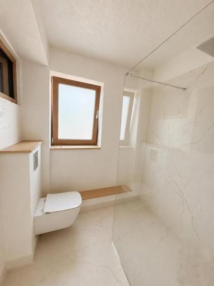 Apartament cu 3 camere în Titan