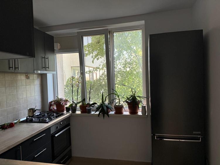 Apartament cu 2 camere semidecomandat în Gara de Nord