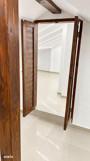 Apartament cu 4 camere semidecomandat în Ștefan cel Mare