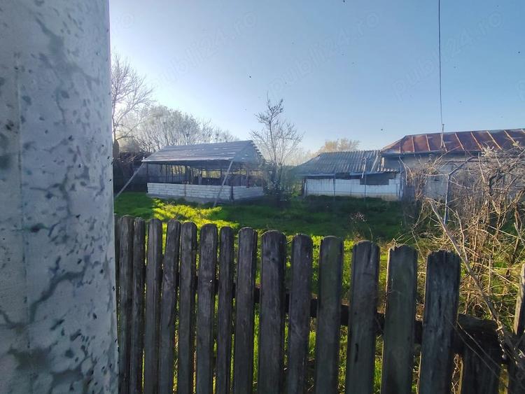 Teren de 2048 mp, în Valea Popii