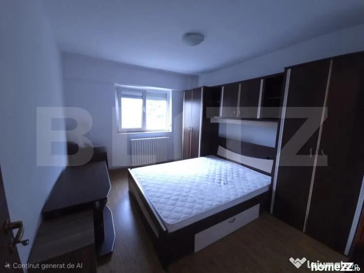 Apartament cu 3 camere decomandat în Est