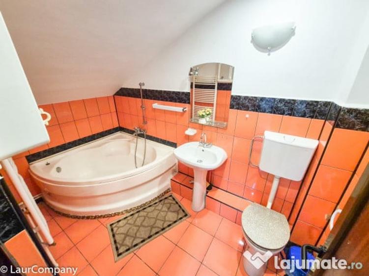 Casă cu 9 camere cu Teren 585 Mp în Prundu