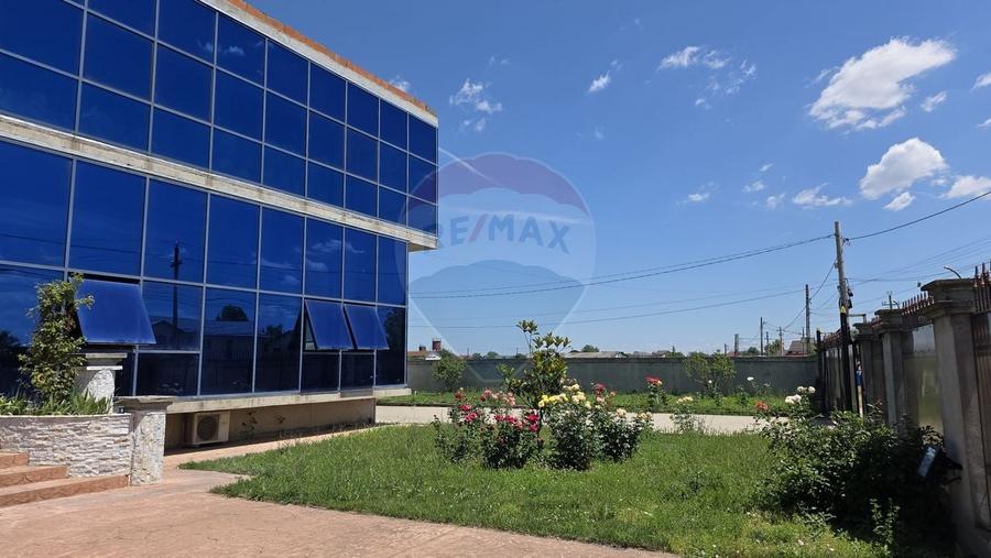 Spațiu industrial, de 2,500 mp, în Dragomirești-Deal