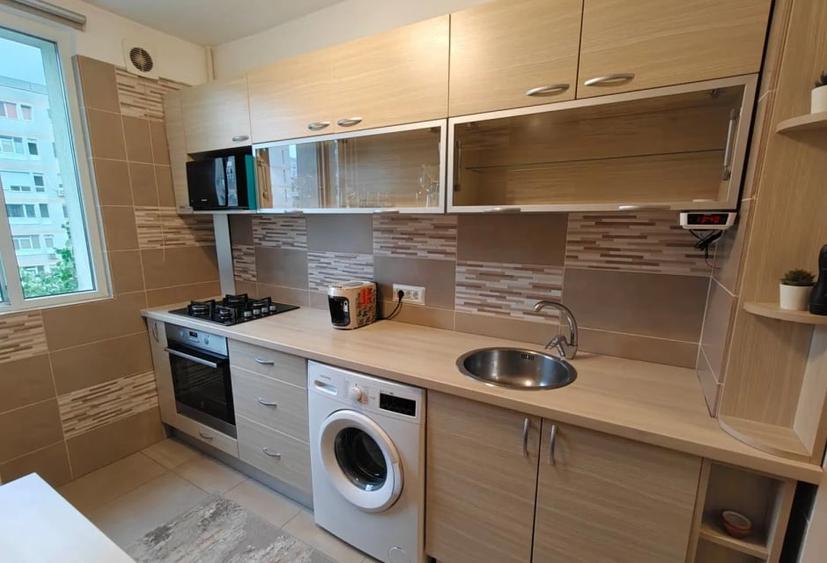 Apartament cu 2 camere semidecomandat, mobilat în Baba Novac