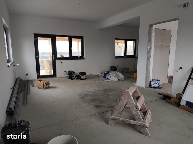 Casă cu 4 camere cu Teren 532 Mp în Central