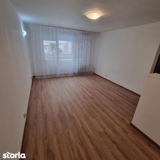 Apartament cu 2 camere în Romană