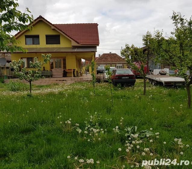 Casă cu 4 camere cu Teren 340 Mp în Central