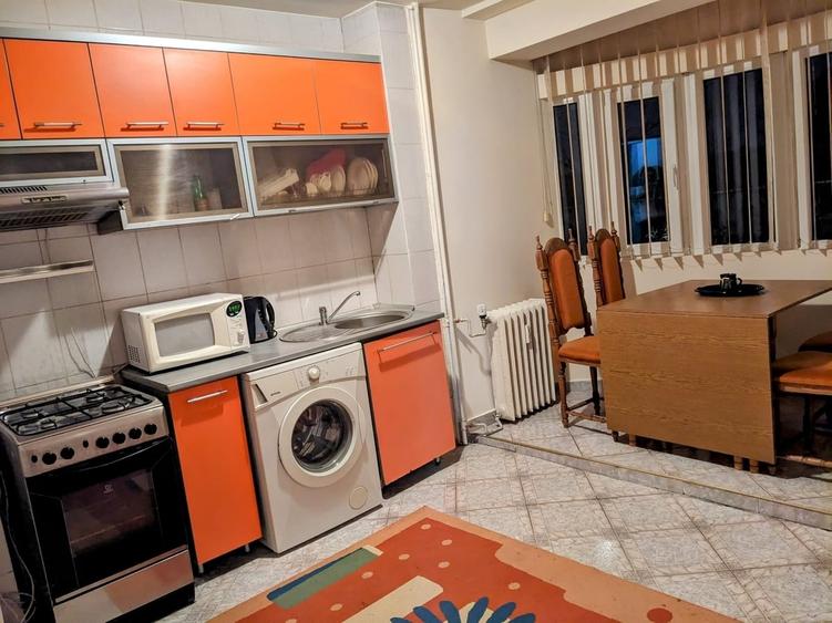 Apartament cu 2 camere decomandat în Ultracentral