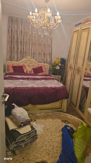 Apartament cu 3 camere în Solidarității