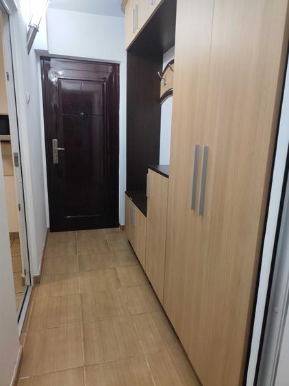 Apartament cu 2 camere semidecomandat în Confecții
