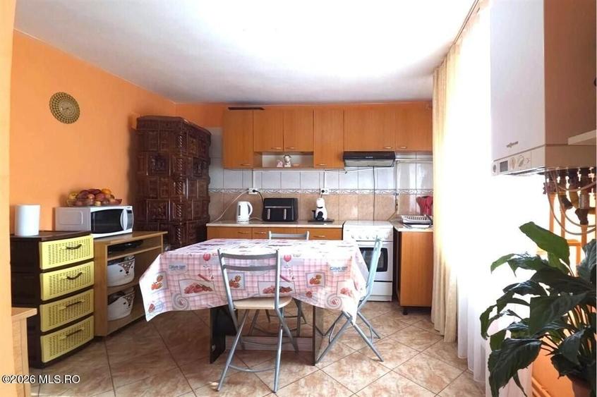 Duplex cu 3 camere cu Canalizare în Cumpăna