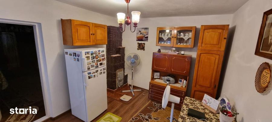 Casă cu 5 camere cu Teren 458 Mp în Caracal