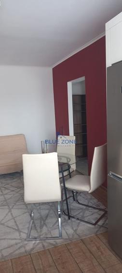 Apartament cu 3 camere semidecomandat în Sebastian
