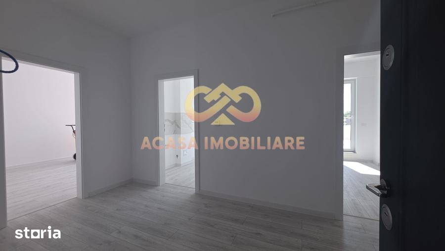 Apartament cu 3 camere decomandat în Voinești
