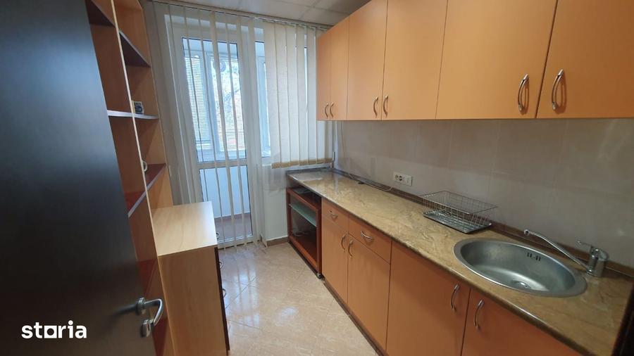 Apartament cu 3 camere, mobilat în Floreasca