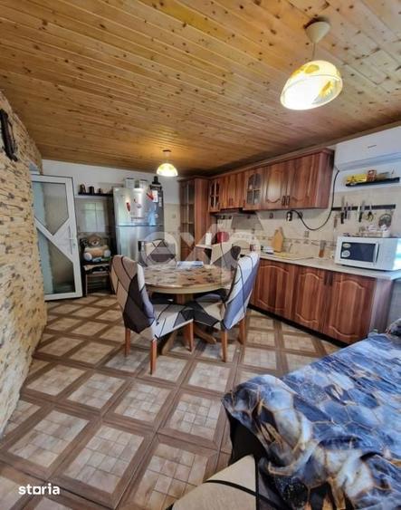Casă cu 4 camere cu Teren 1600 Mp în Sălcioara
