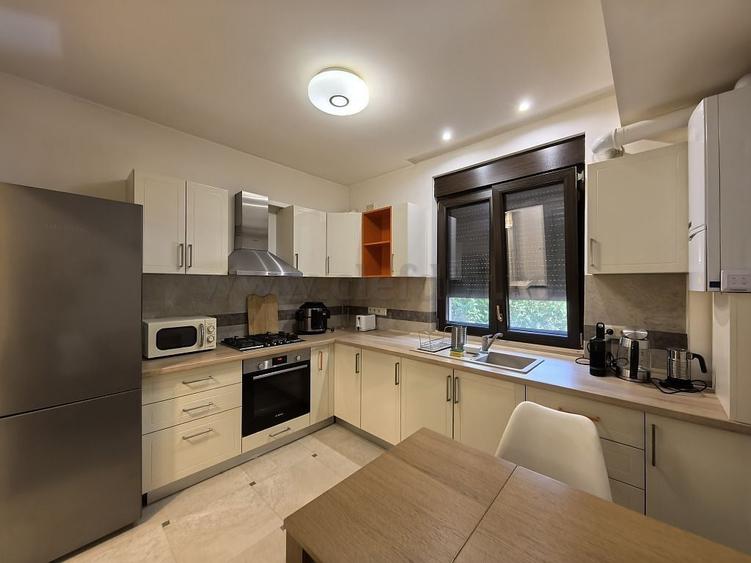 Apartament cu 2 camere semidecomandat, mobilat în Floreasca