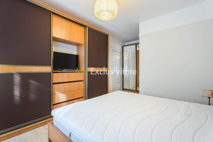 Apartament cu 4 camere decomandat, mobilat în Lacul Tei