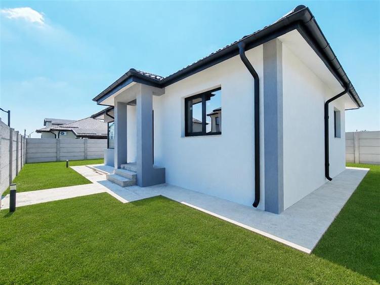 Casă individuală cu 3 camere cu Teren 275 Mp în Clinceni